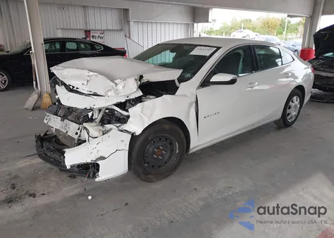 2018 Chevrolet Malibu Lt z USA, uszkodzony, nr VIN 1G1ZD5ST3JF105848